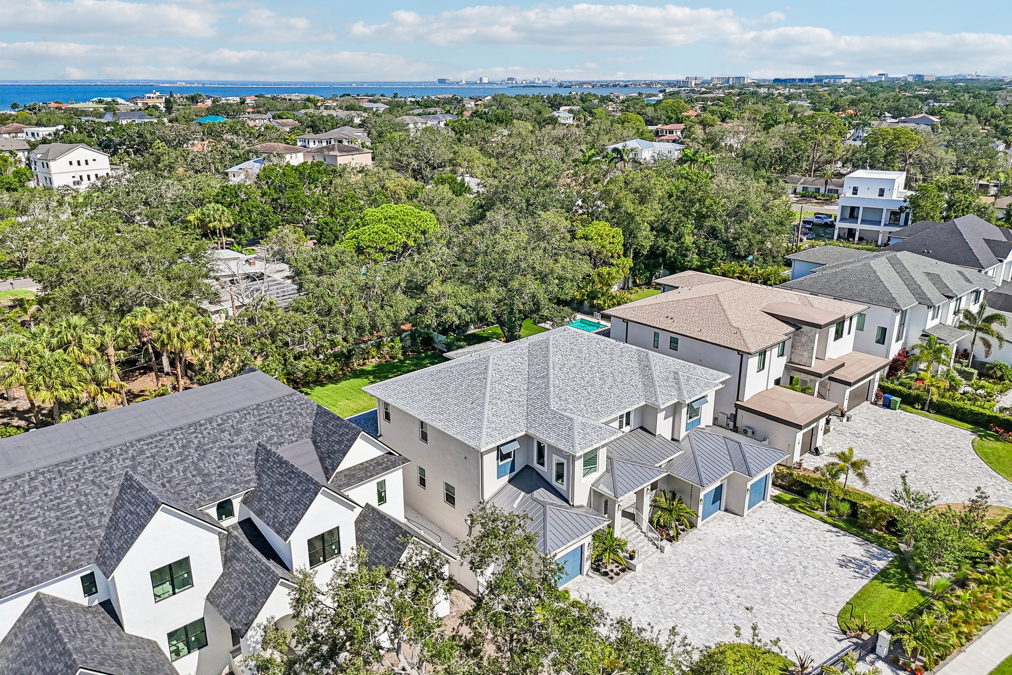 - 3013 S West Shore Blvd-S1906-018.jpg