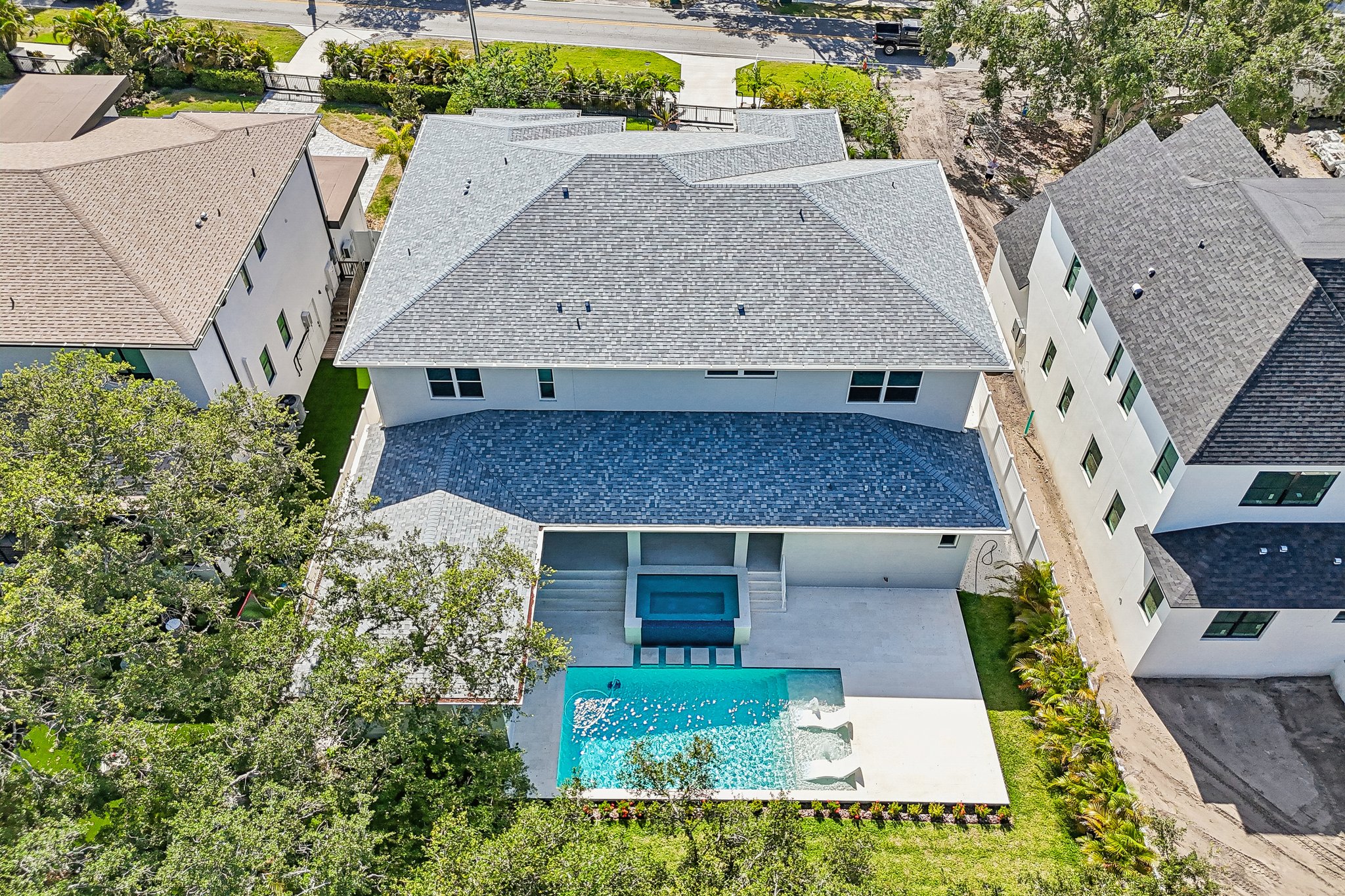 - 3013 S West Shore Blvd-S1906-021.jpg