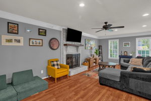 3014 Colony Dr-8