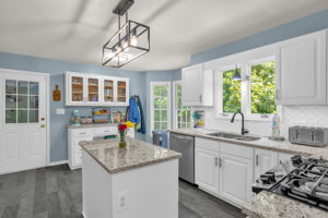 3014 Colony Dr-9