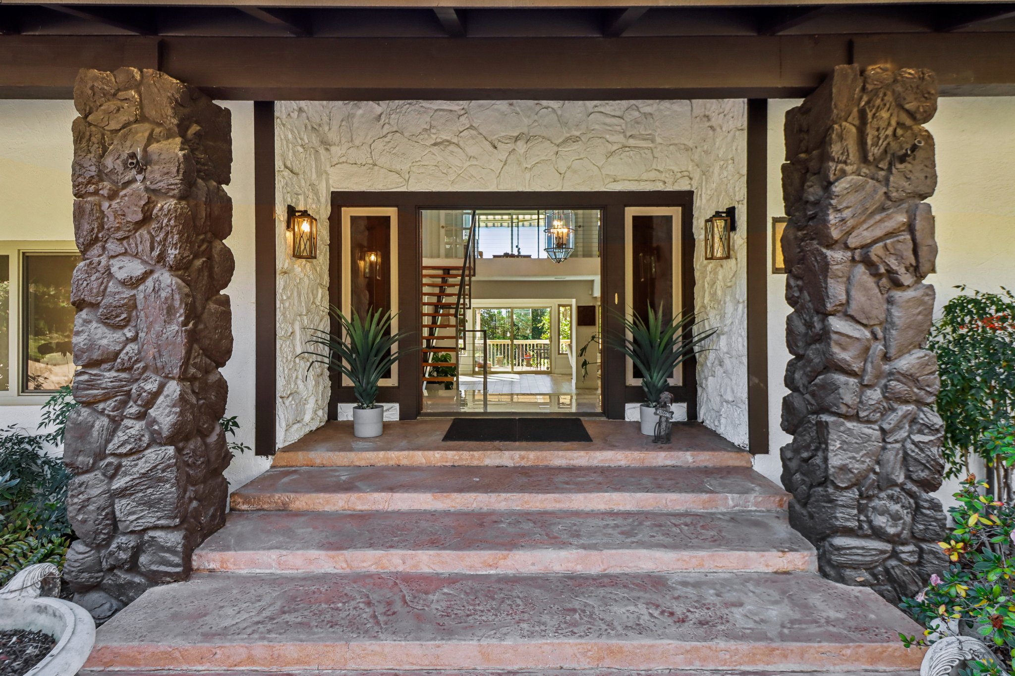 Colley Ln-S2411-003.jpg
