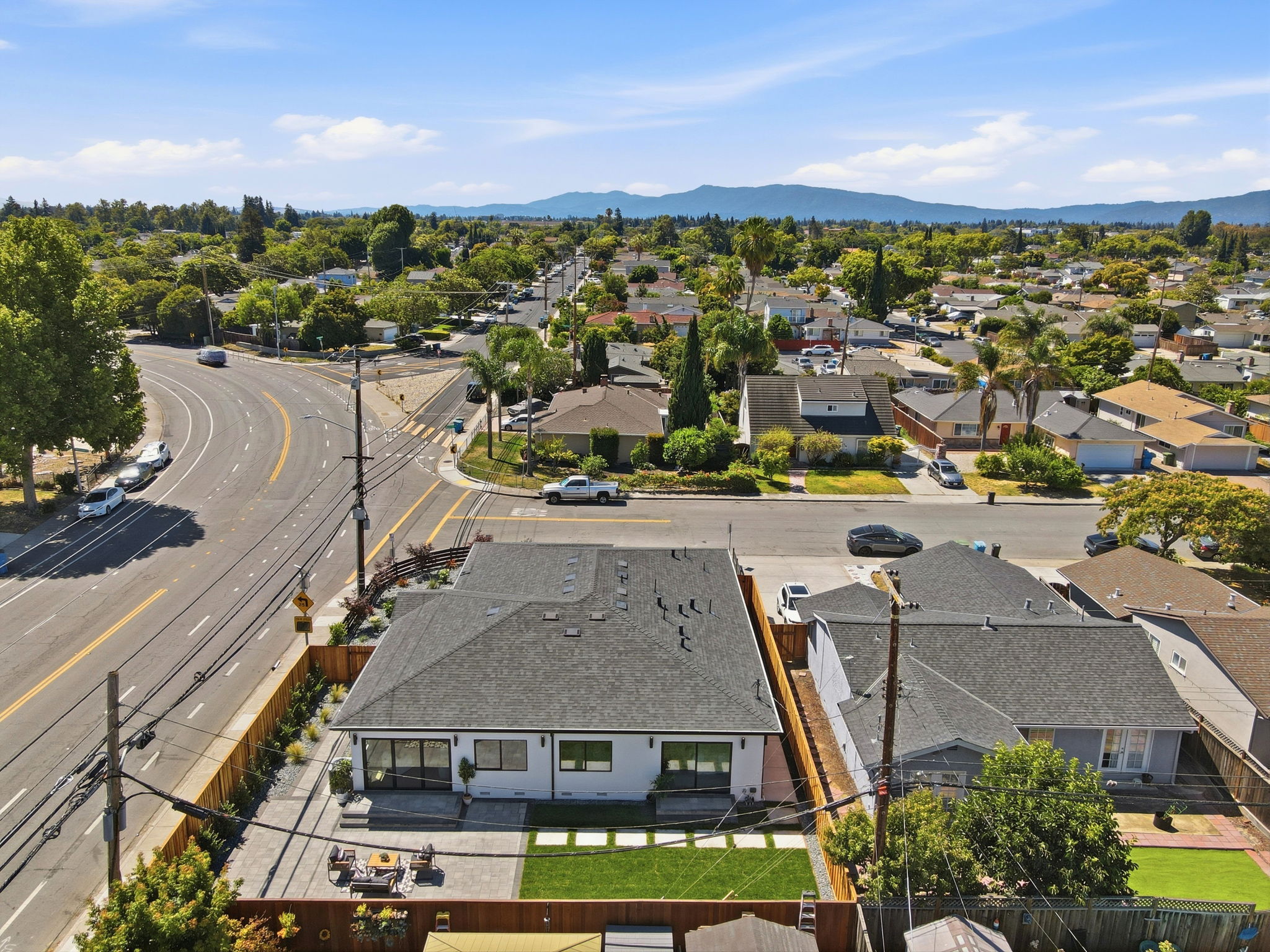 013_F8_AERIAL_3015 Machado Ave
