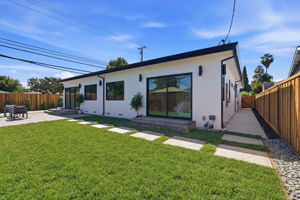 048_F8_3015 Machado Ave