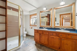 Schilling Ave-S0502-048.jpg