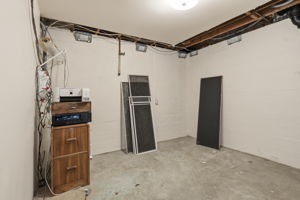  Photo 34