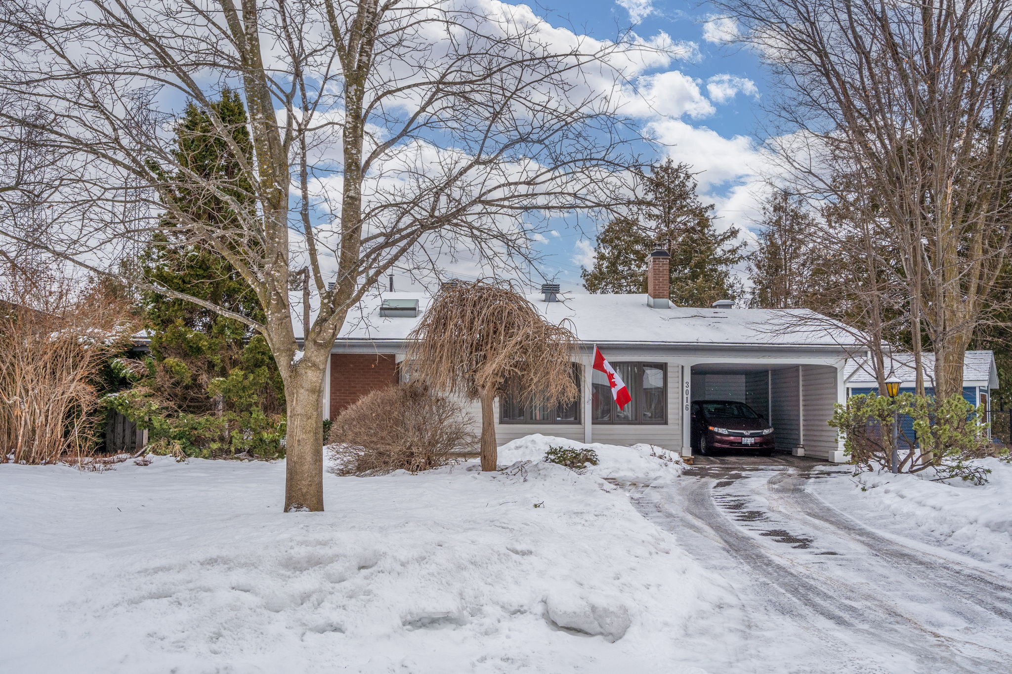 Cowan Crescent Ottawa InsideOut Media