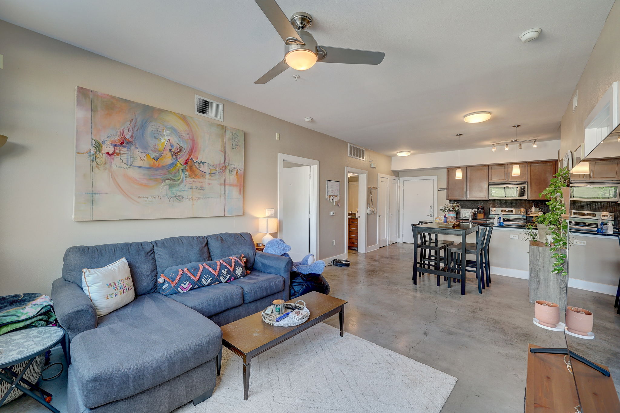 Guadalupe St 206-014