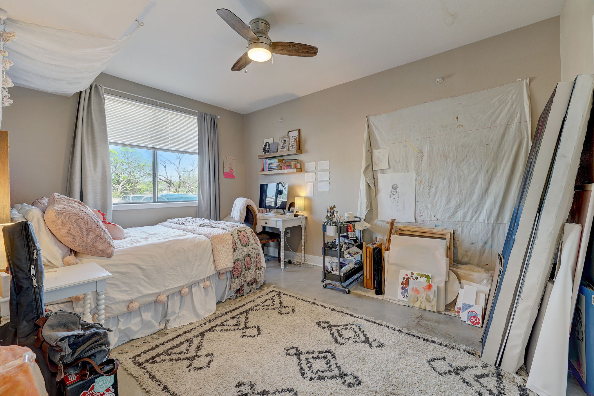 Guadalupe St 206-017
