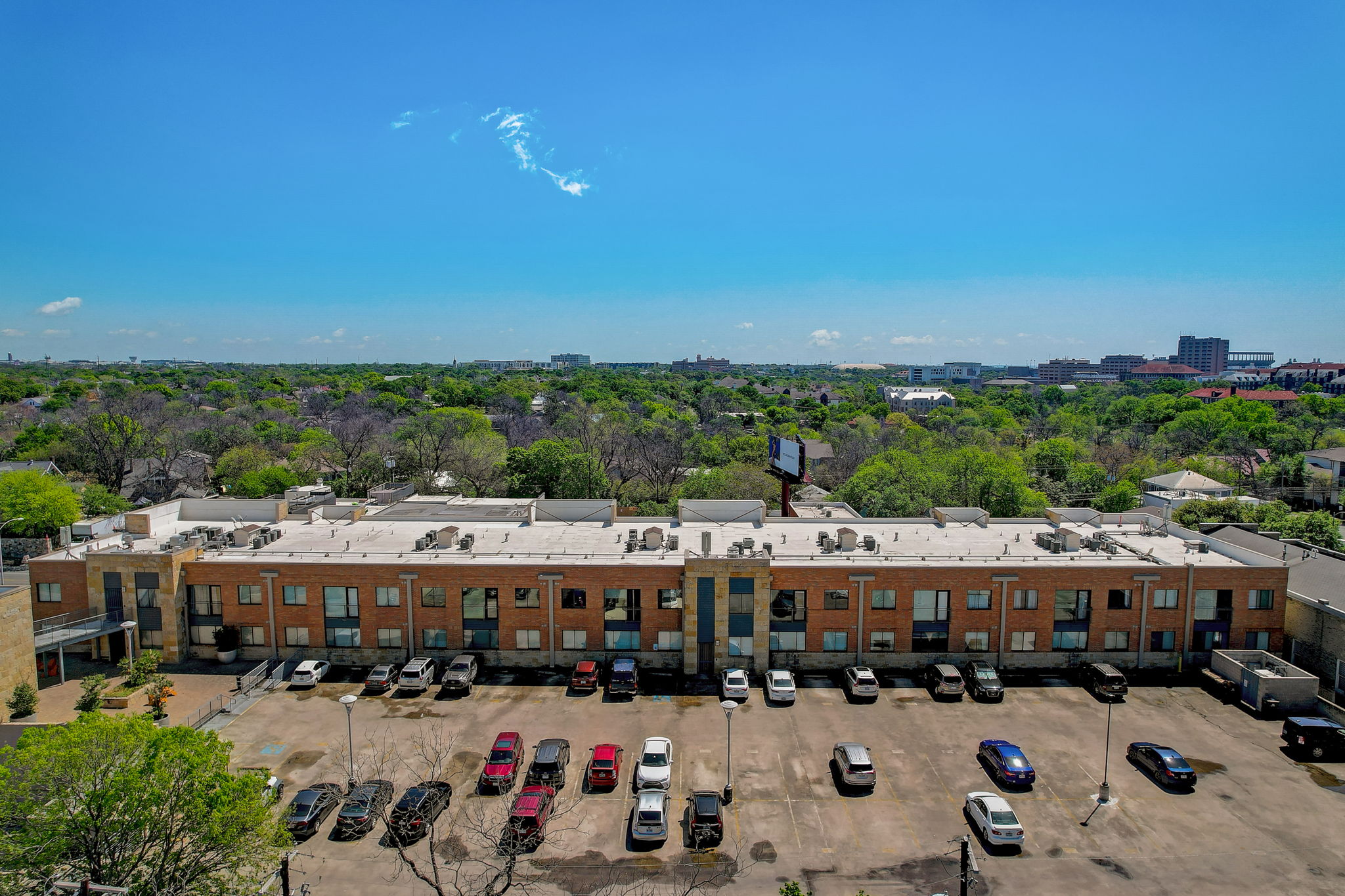 Guadalupe St 206-027