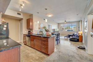 Guadalupe St 206-003