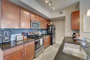 Guadalupe St 206-006
