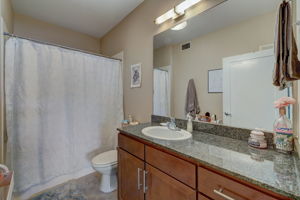 Guadalupe St 206-024