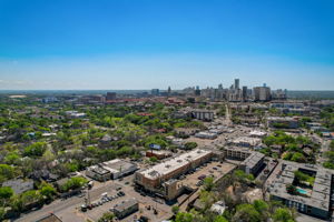Guadalupe St 206-038