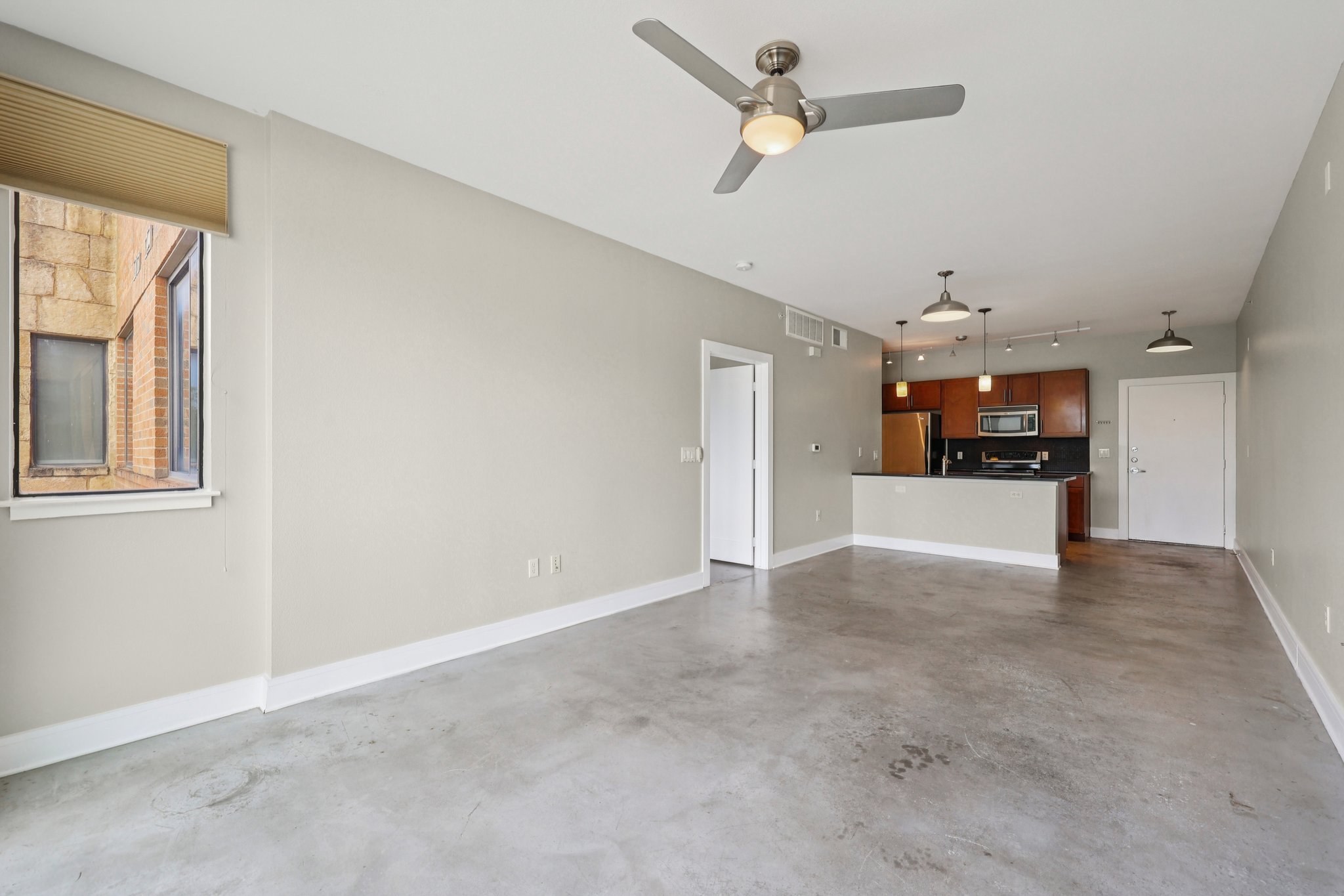 Guadalupe St #211-S0907-008.jpg