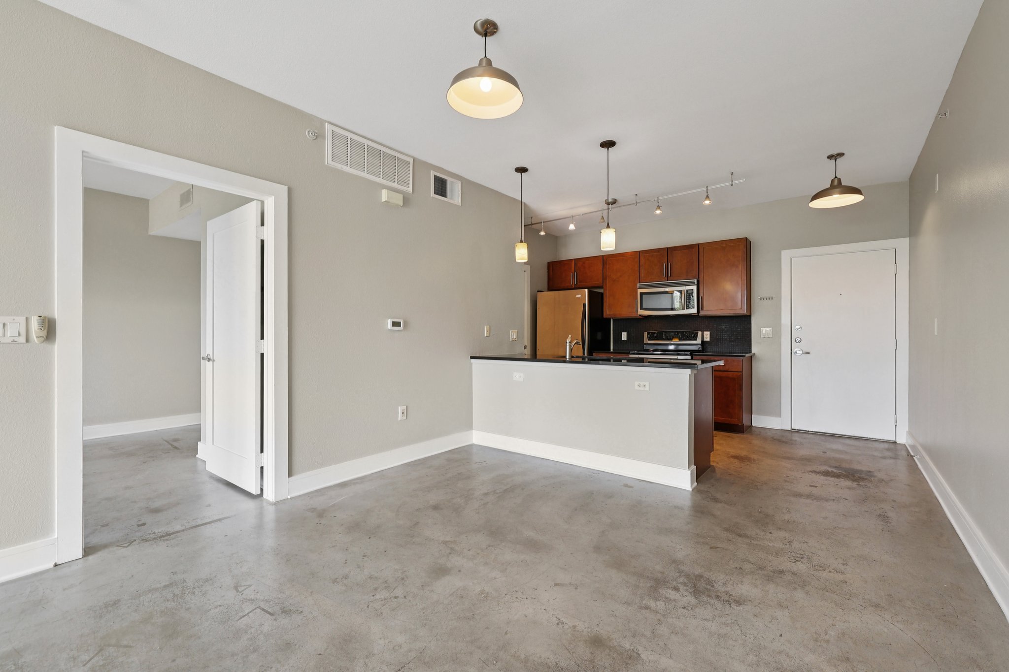 Guadalupe St #211-S0907-012.jpg