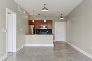 Guadalupe St #211-S0907-011.jpg