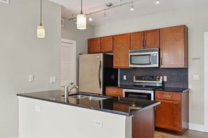 Guadalupe St #211-S0907-014.jpg