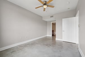 Guadalupe St #211-S0907-022.jpg