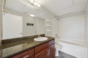 Guadalupe St #211-S0907-024.jpg
