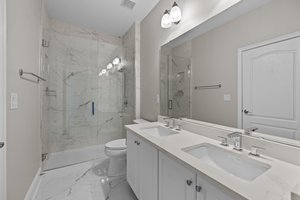 Photo 38