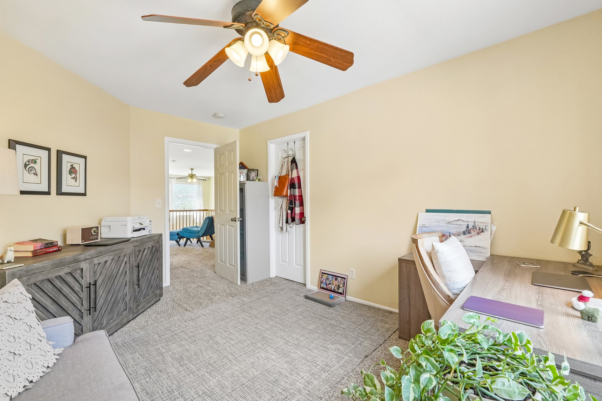 Hilltop Dr-S0206-022.jpg