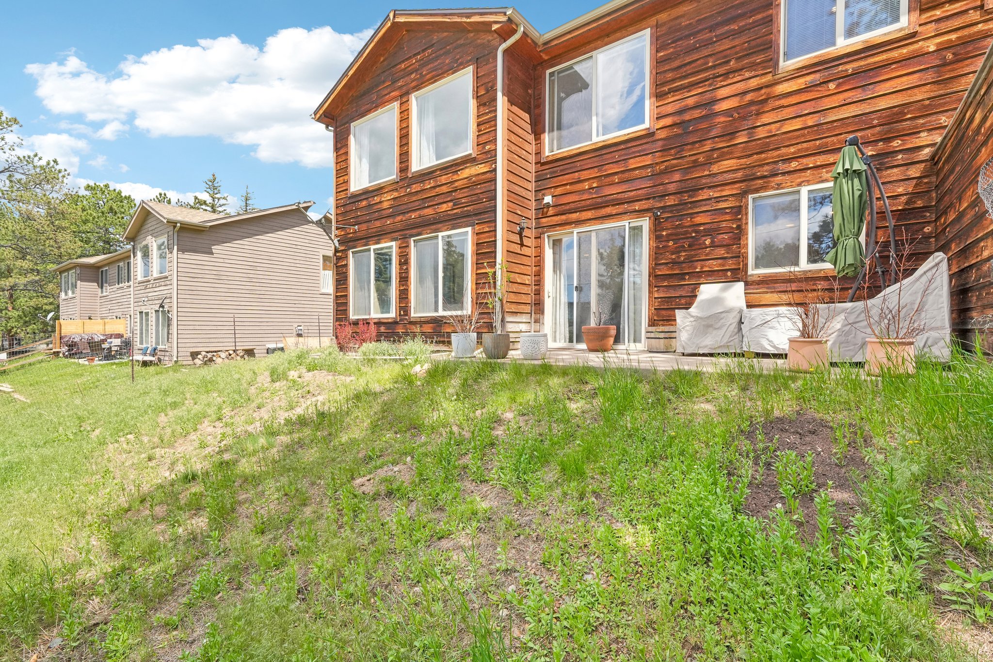 Hilltop Dr-S0206-040.jpg