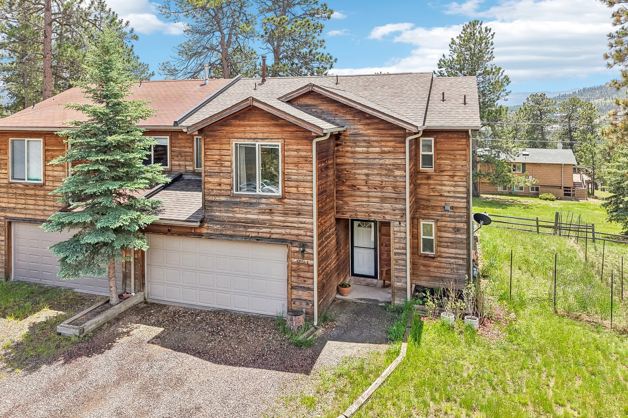 Hilltop Dr-S0206-046.jpg