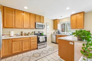 Hilltop Dr-S0206-013.jpg