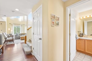Hilltop Dr-S0206-017.jpg