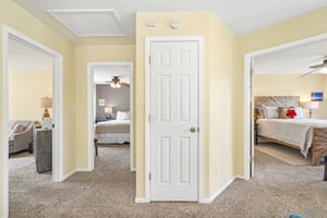 Hilltop Dr-S0206-019.jpg