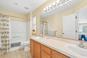 Hilltop Dr-S0206-020.jpg