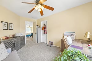 Hilltop Dr-S0206-022.jpg