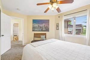 Hilltop Dr-S0206-028.jpg
