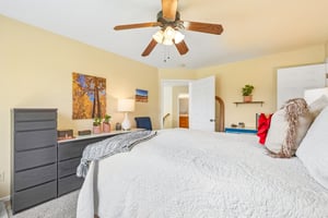 Hilltop Dr-S0206-031.jpg