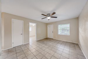 49th St S 1-010