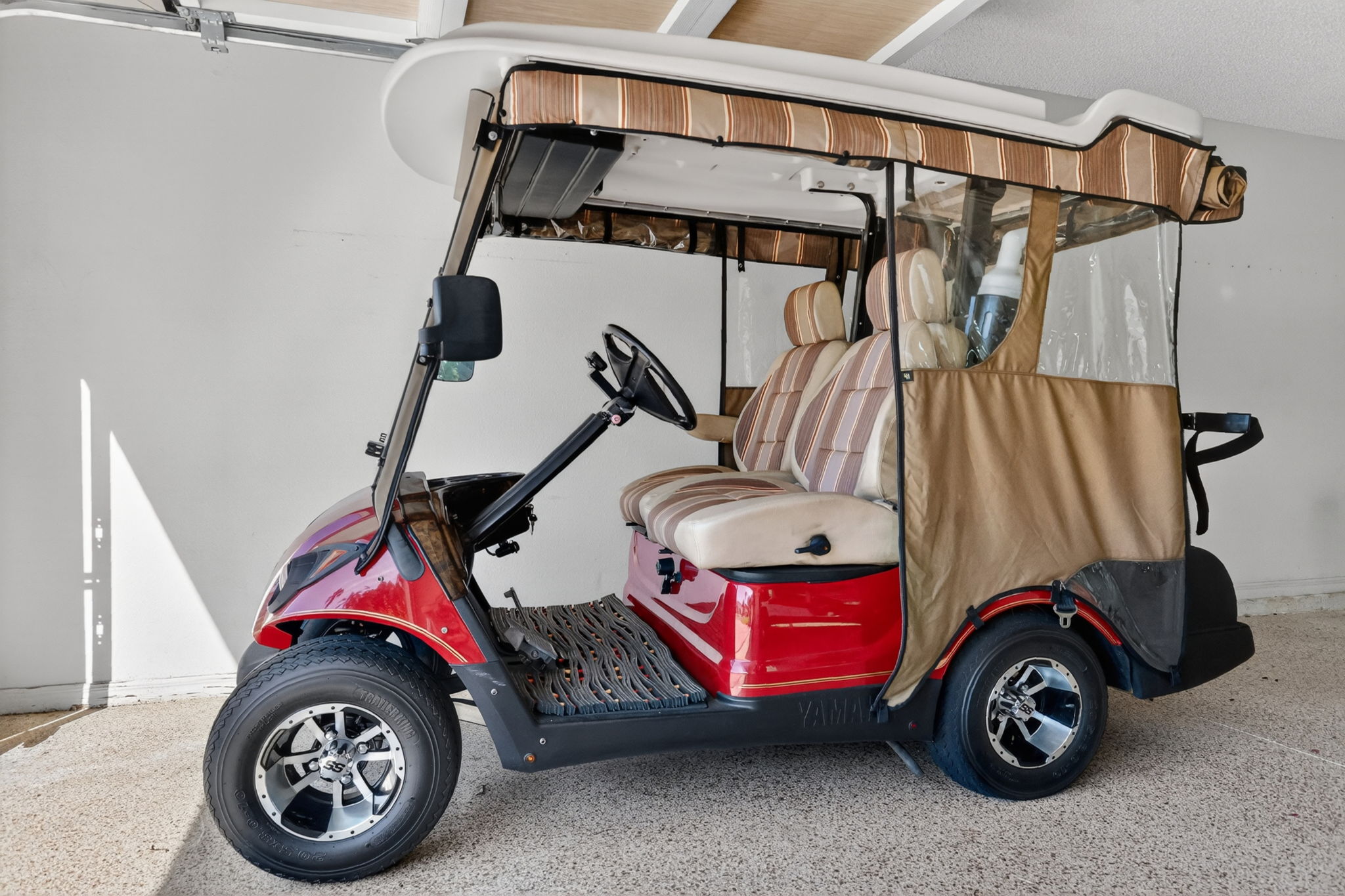 2014 Yamaha 4-Seater Gas Golf Cart Available Separately