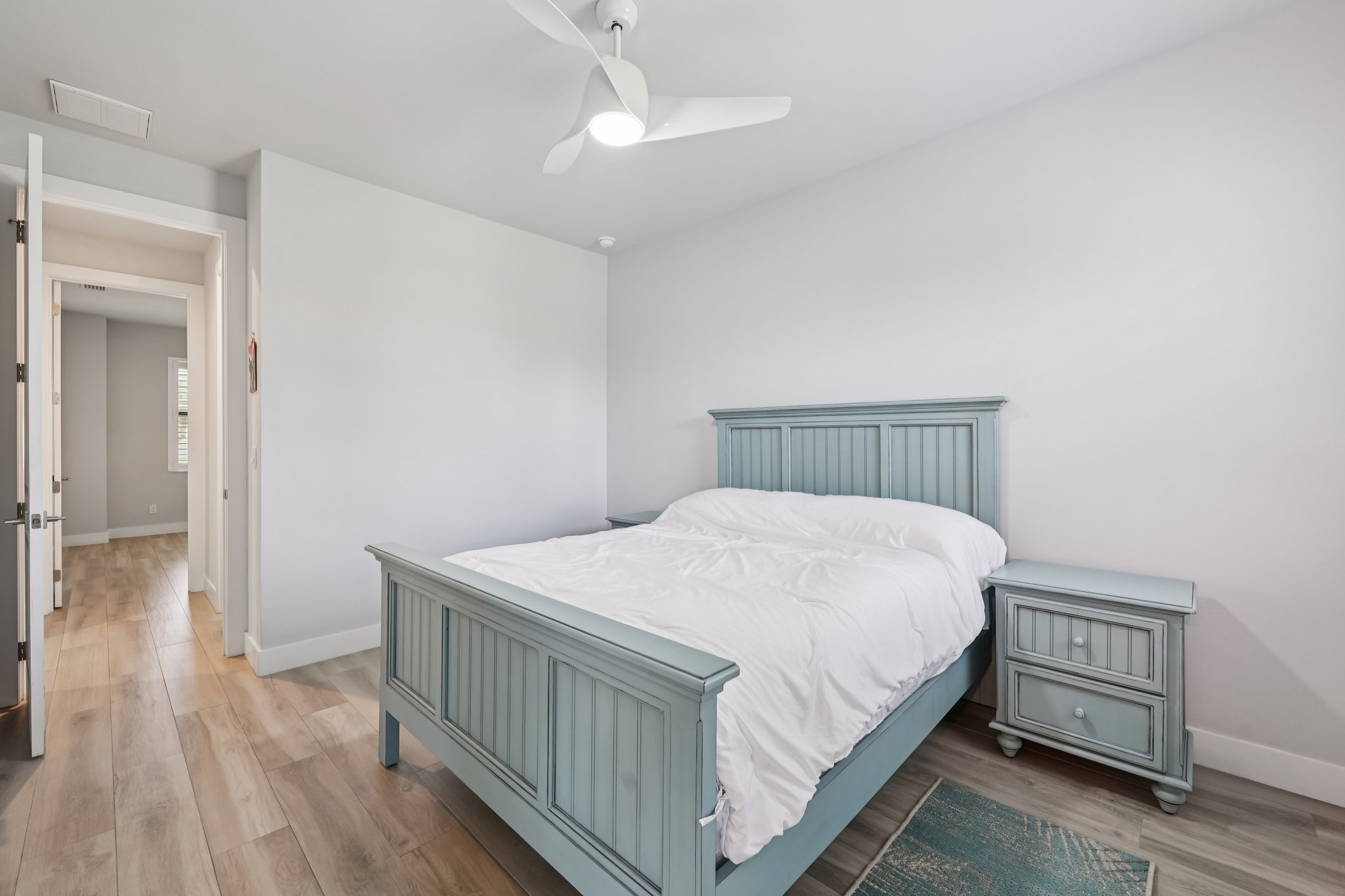 NW 18th Ave-S2702-026r.jpg