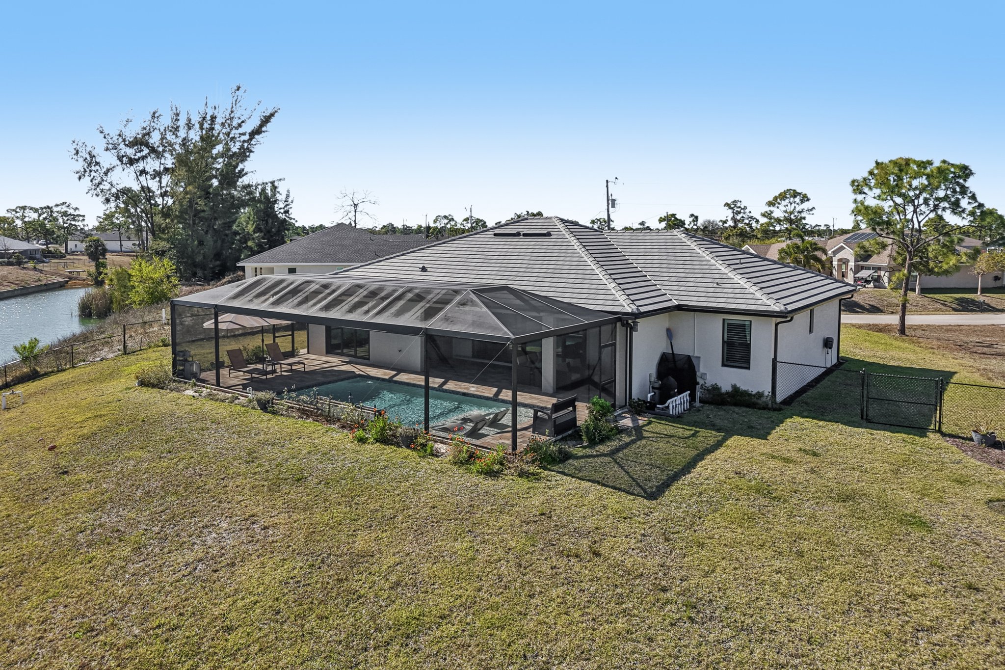 NW 18th Ave-S2702-054r.jpg