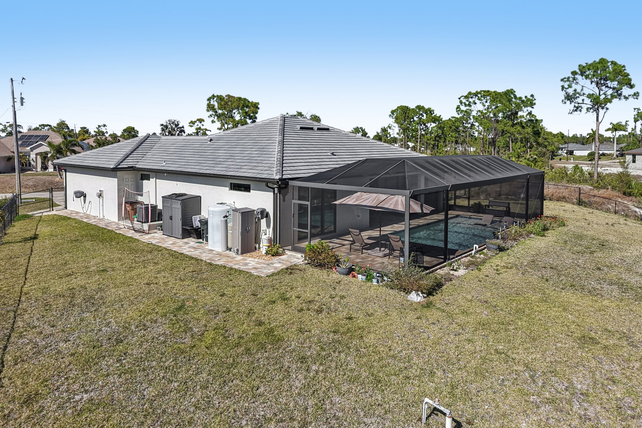 NW 18th Ave-S2702-056r.jpg