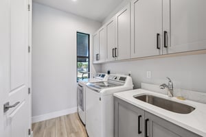 NW 18th Ave-S2702-017r.jpg