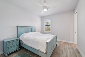 NW 18th Ave-S2702-025r.jpg