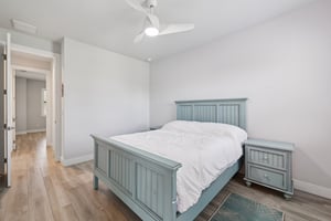 NW 18th Ave-S2702-026r.jpg