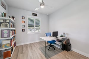 NW 18th Ave-S2702-033r.jpg