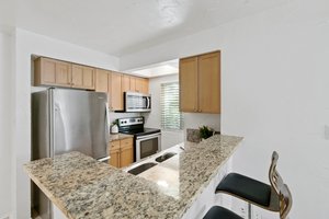 3018 S 1st St, Austin, TX 78704, USA Photo 10