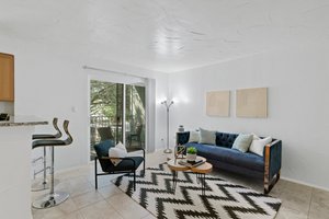 3018 S 1st St, Austin, TX 78704, USA Photo 8