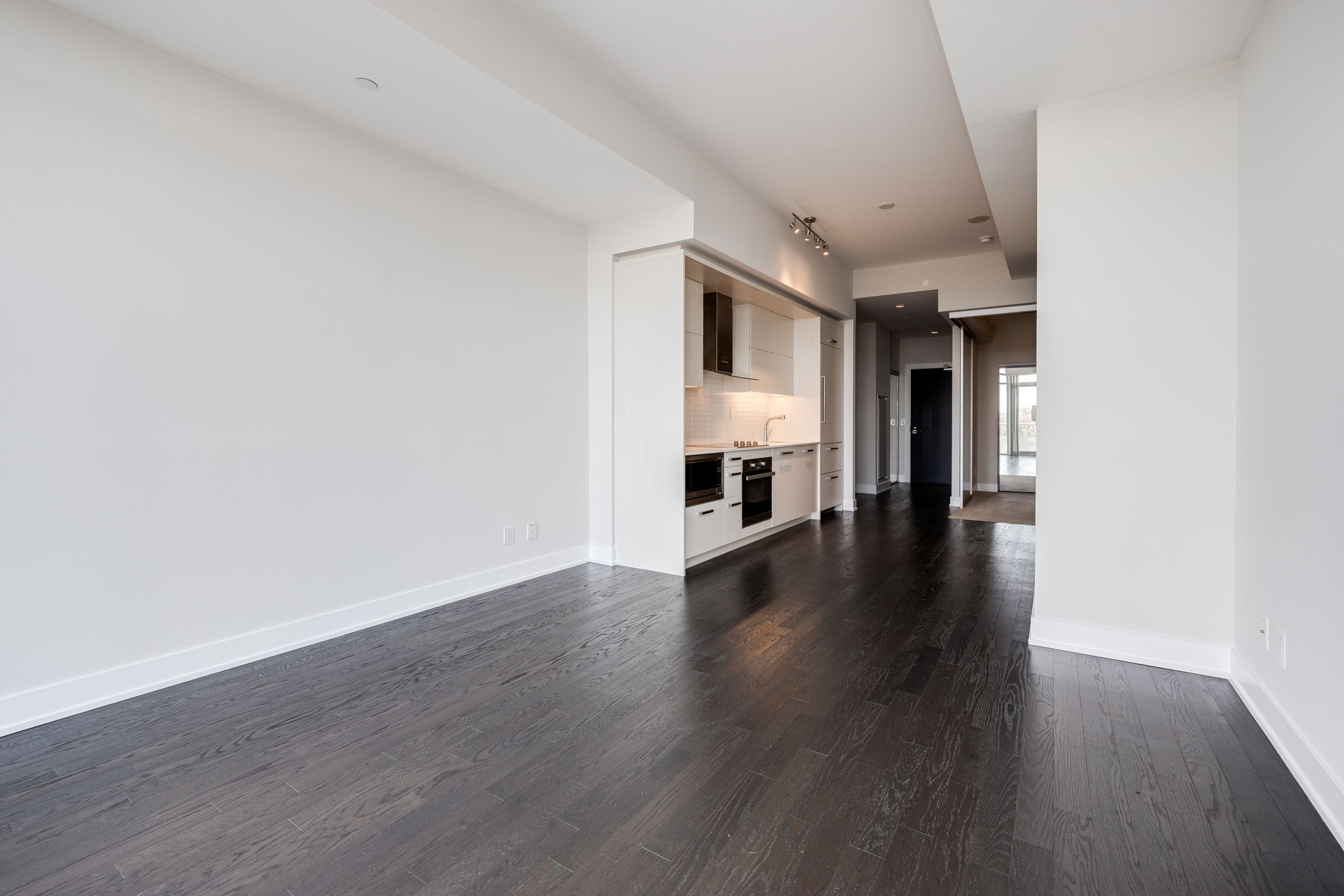 Toronto property showcase — delivered property photograph 17