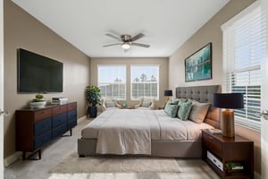 30183-southwell-ln_016 virtually staged.jpeg