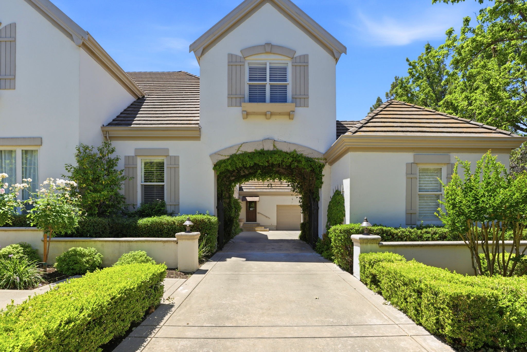 006_F8_3019 E Ruby Hill Dr