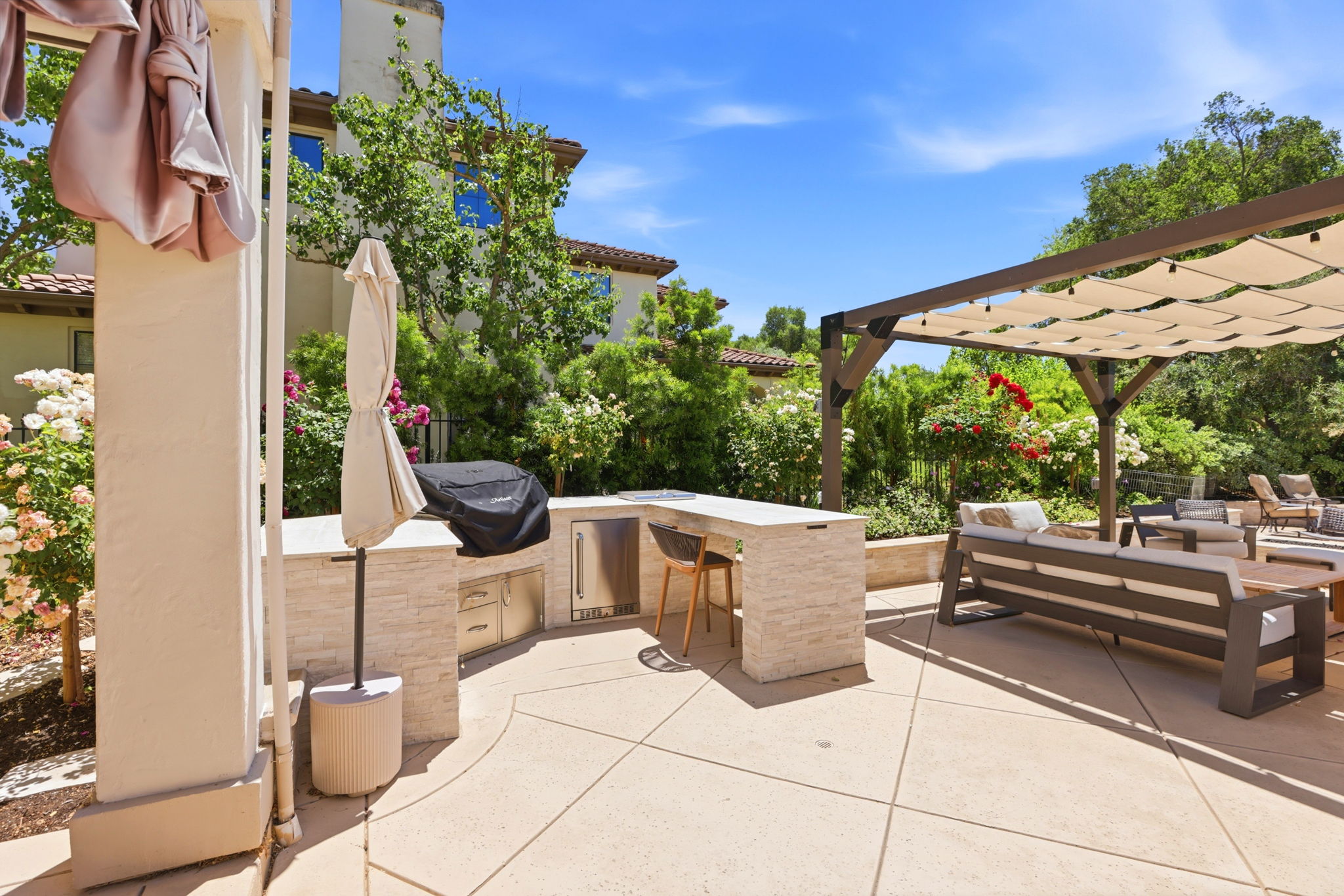 056_F8_3019 E Ruby Hill Dr