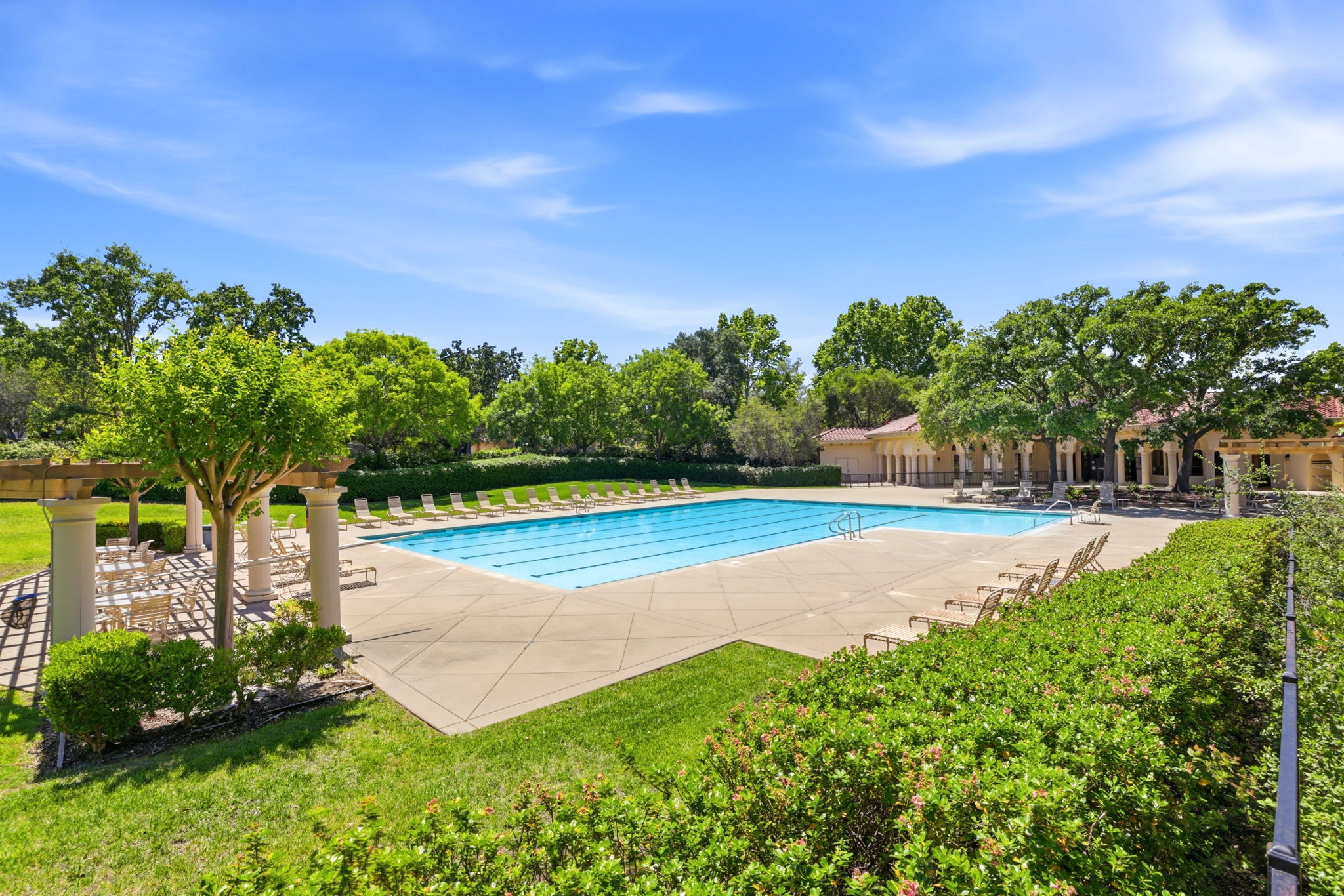 074_F8_3019 E Ruby Hill Dr